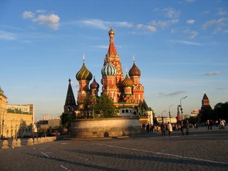 Организация экскурсионной поездки в Москву